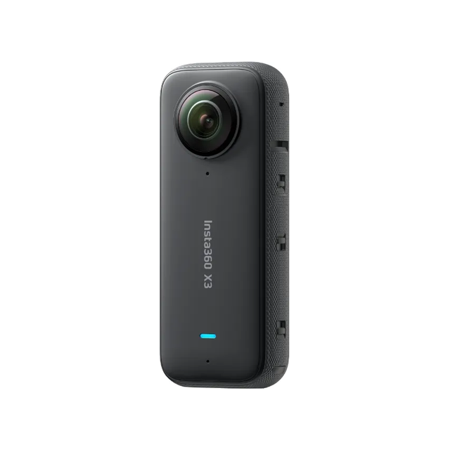 Экшн-камера Insta360 X3 (черный)